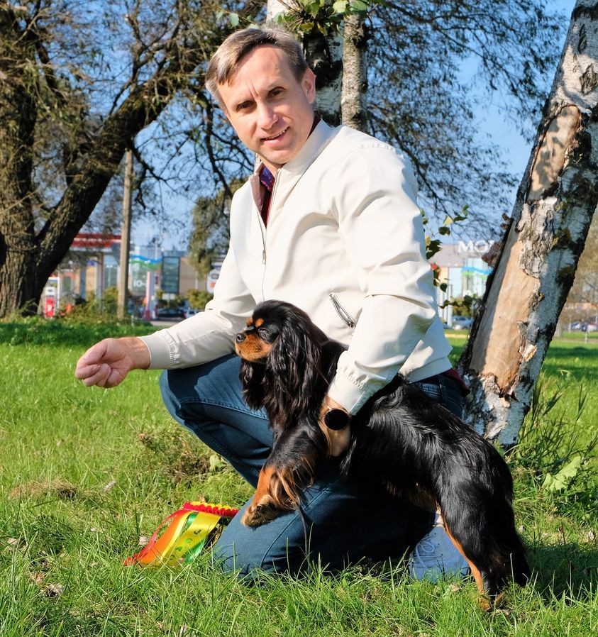 - Vladyslav Vinogrodski, veisėjas, „Elegancijos Kristalas“